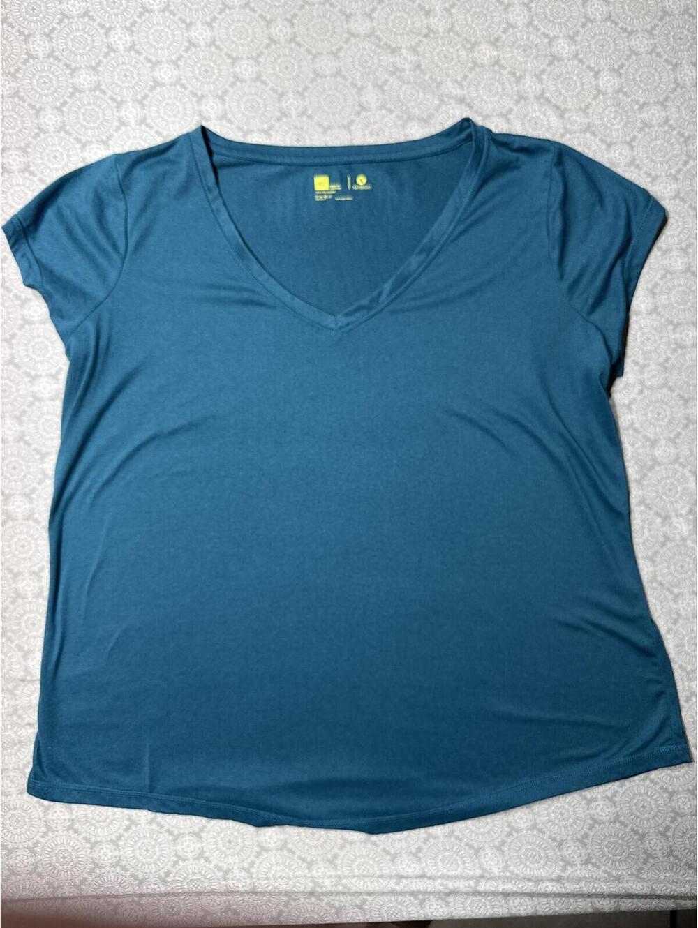 Xersion Women's XL Teal V-Neck Short Sleeve Performance Tee
